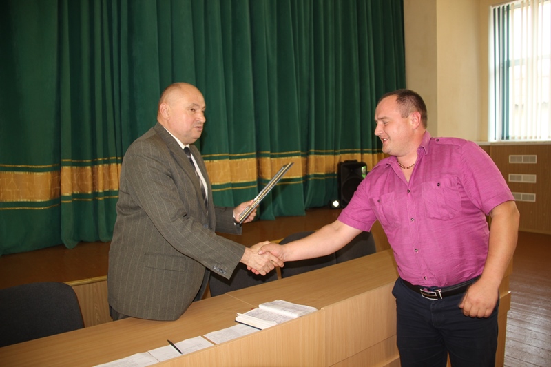 Майстар лесу Міхаіл Міцкевіч узнагароджаны Ганаровай граматай райвыканкама