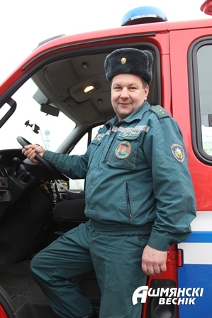 старший водитель ПАСЧ-1 Иван Сташкевич